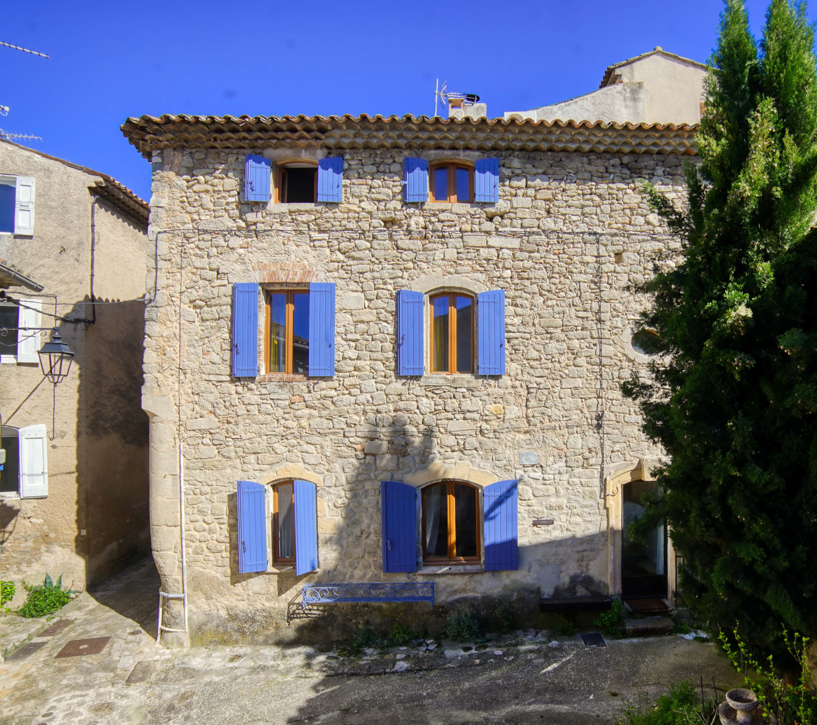Image_, Maison de village, Grambois, ref :3478